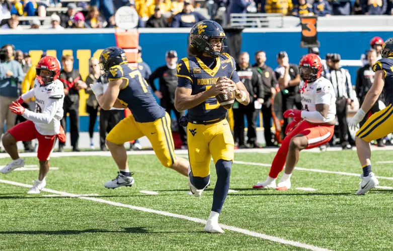 Hawkins, Strachan came up big in win over Cincy